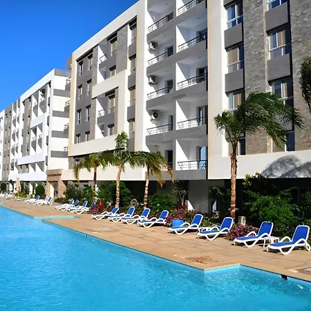 Queen T Suites All Inclusive Resort