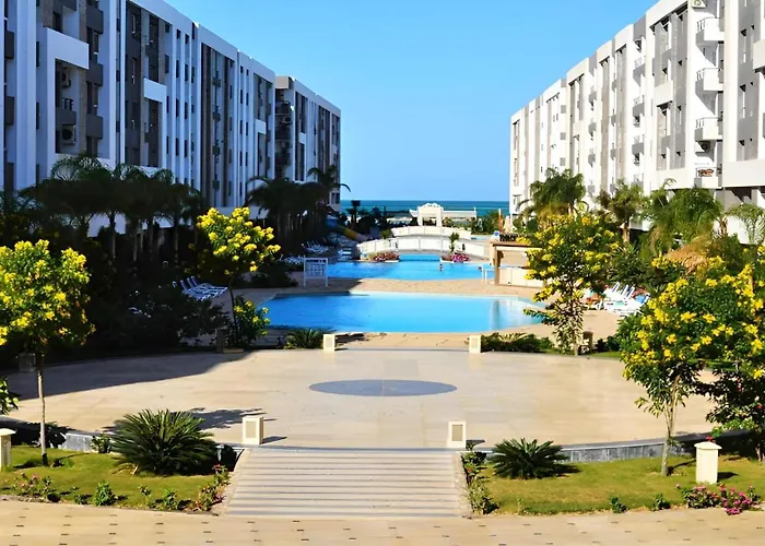Queen T * Hurghada